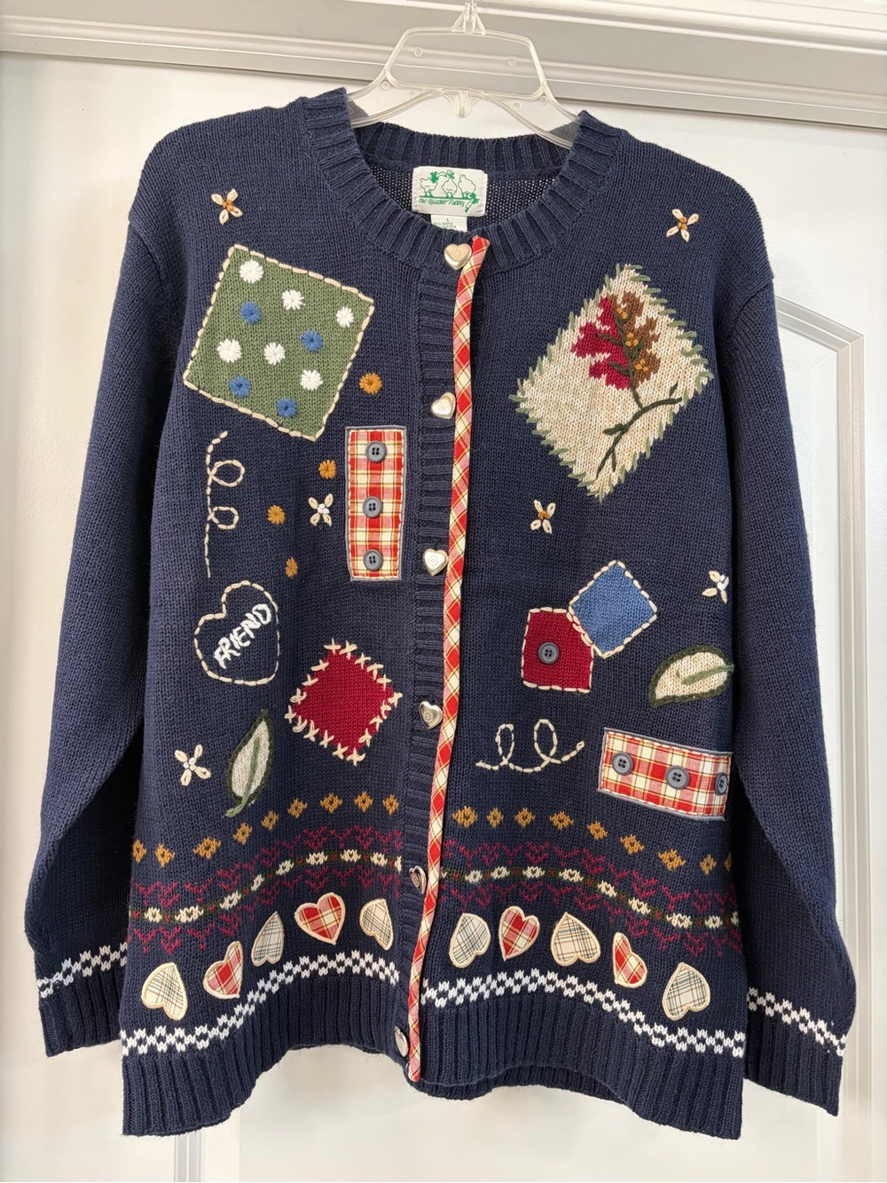 Quacker Factory Vintage Sweater Size Large  heart button Cardigan. Cottagecore